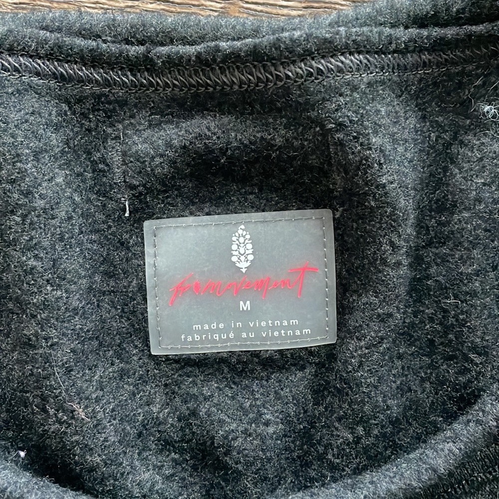 NWOT Free People Grey Medium Soft Long Sleeve Pullover. ๐ - Picture 2 of 5